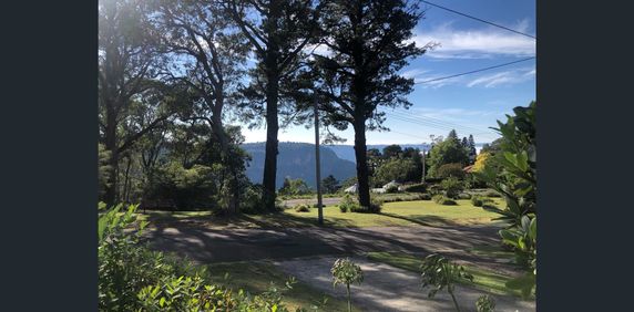 ROOM FOR THE WHOLE FAMILY INCLUDING THE IN-LAWS - Photo 2