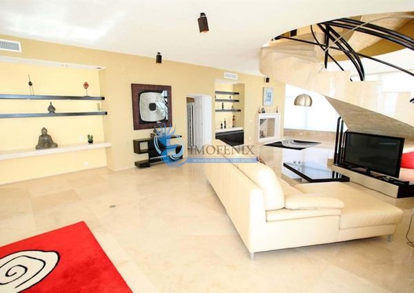 Apartamento T4 em Faro