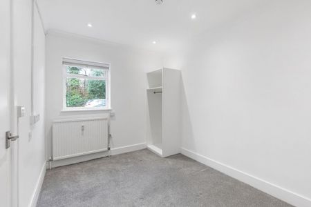 1 bedroom ground floor flat to rent - Photo 3