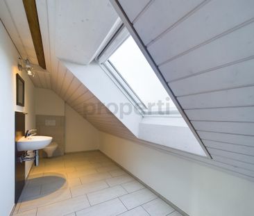 Ländlicher Charakter, grosszügiger Grundriss und gemütlicher Balkon - Foto 4