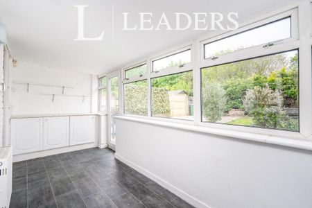 2 bedroom house to rent - Photo 3