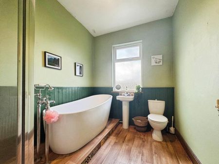 2 bedroom terraced house to rent - Photo 2