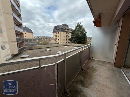 Location Appartement 1 pièce 27m² BRIVE LA GAILLARDE 19100 - Photo 3
