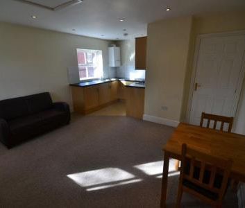 Victoria Park Road, Leicester - Photo 2