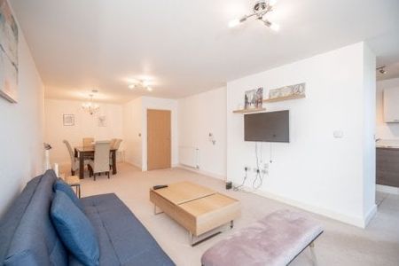 2 bedroom flat to rent - Photo 4