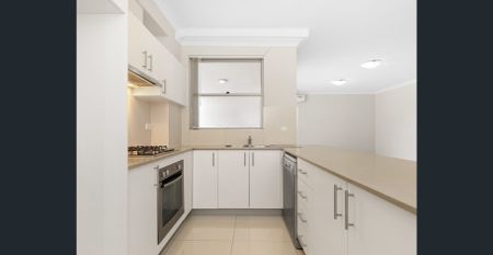 Modern Comfort in the Heart of Parramatta - Photo 4