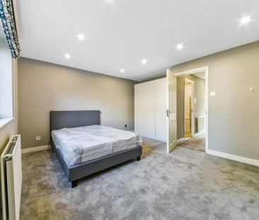 3 bedroom townhouse to rent - Photo 4