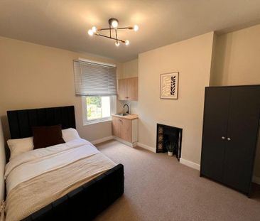 Studio to rent - Photo 5