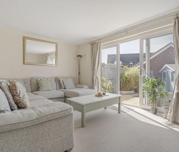 3 bedroom semi-detached house to rent - Photo 6