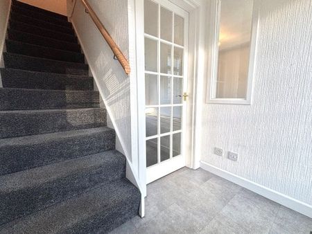Strathview Park, Netherlee, G44 3EN - Photo 5
