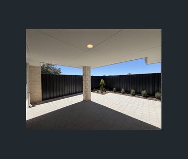 Spacious Family Home Available Now - Photo 5