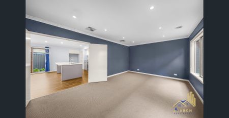 Stunning Henley Masterpiece-Property in Prime Location! - Photo 2