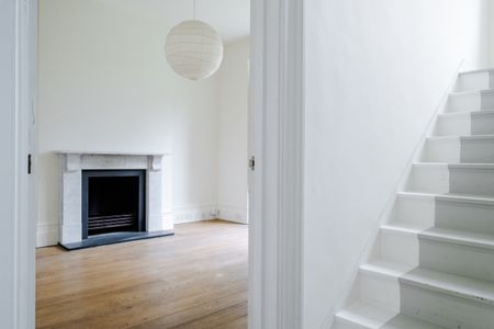 6 bedroom semi-detached house to rent - Photo 2