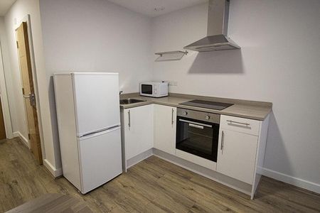 Studio to rent - Photo 2