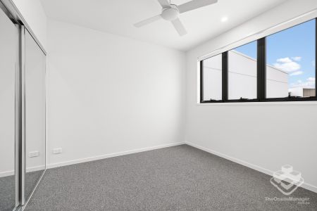 Stylish Brand New Townhomes with Premium Finishes - Photo 3