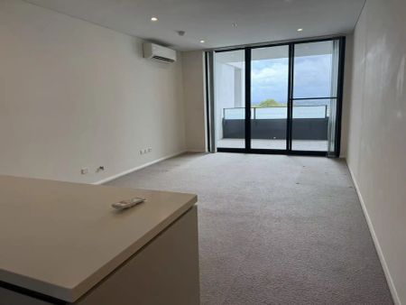 “North Facing Spacious Apartment With City View” - Photo 3