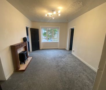 3 Bed Flat, Croftmont Avenue, G44 - Photo 2