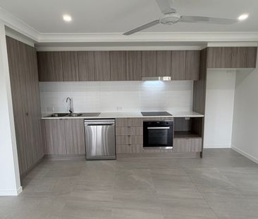 2 Bedroom Delight! - Photo 4