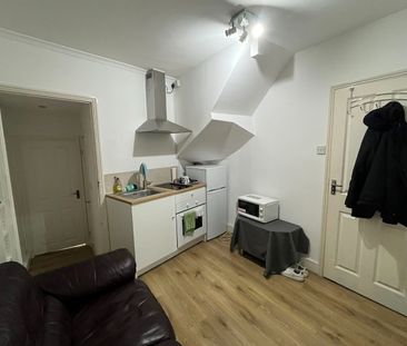 Room in a Shared Flat, London Road, E13 - Photo 4