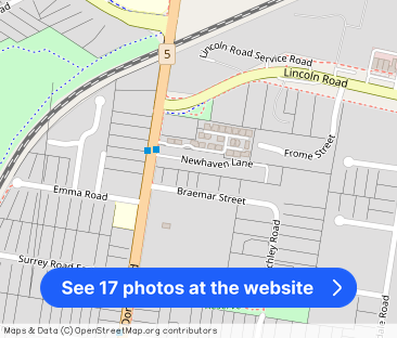 SPACIOUS LIVING IN SUPREME LOCATION! - Photo 1