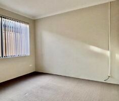 Spacious Family Living in a Prime Butler Location! - Photo 3