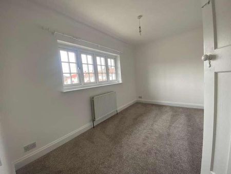 Barton Road, Sutton At Hone, DA4 - Photo 2