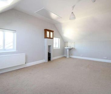 Reigate, Surrey, RH2 - Photo 4