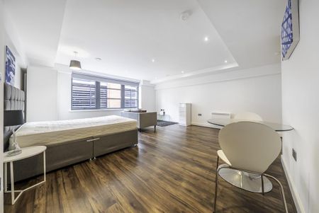 Studio to rent - Photo 4