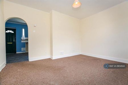 2 bedroom terraced house to rent - Photo 4