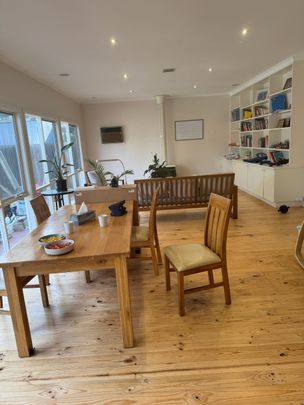 Bentleigh East - Photo 1