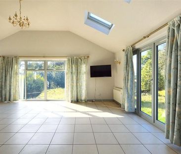 Albury, Ware, Hertfordshire - Photo 2