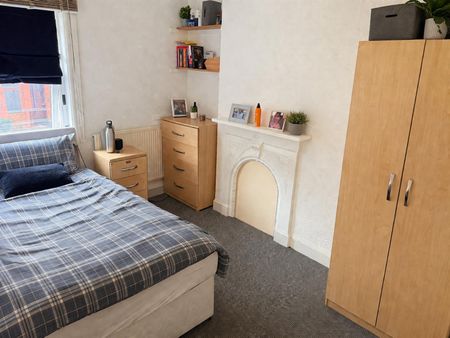 19 Friars Road - Photo 5