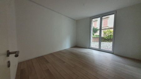 High-end apartment, 4.5 rooms with terrace - Photo 3