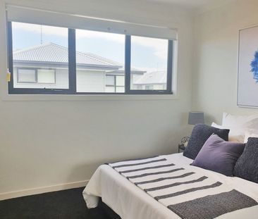 76 Stanley Rd, Keysborough VIC 3173 - Townhouse For Rent | Domain - Photo 1