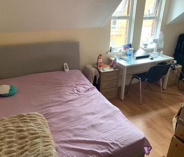49 Elaine Street, Belfast, BT9 5AR - Photo 3