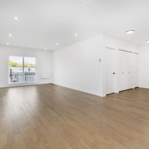 GRAND 5 ET DEMI DE 1450 PIEDS CARRÉS ! - Photo 2