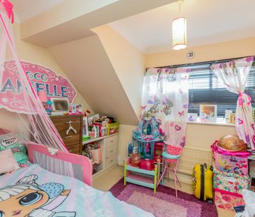 2 bedroom mid-terrace to rent Isaacson Drive, Wavendon Gate, MK7 7SA - Photo 2