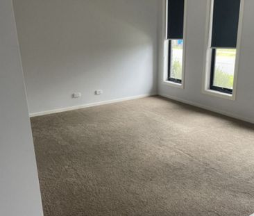 Dual-Living Comfort in the Heart of Meridian Estate - Photo 5