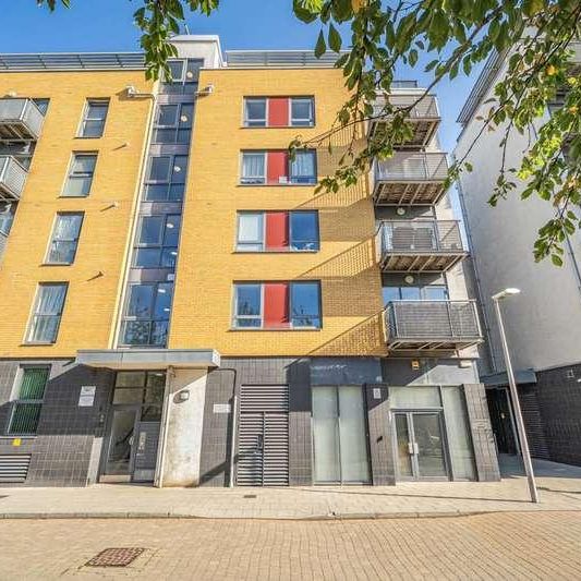 Tarves Way, Greenwich, SE10 - Photo 1