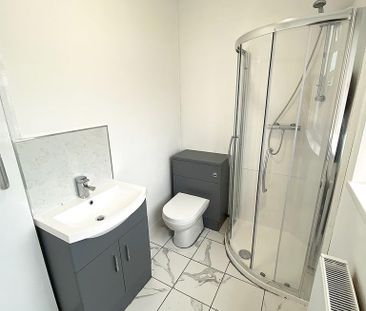 3 bedroom maisonette to rent - Photo 2