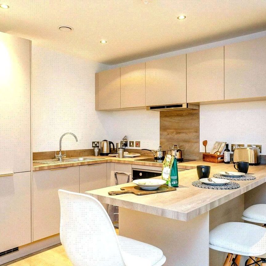 AVAILABLE NOW! | TWO BEDROOM ONE BATHROOM APARTMENT AT ALLEGRO LIVING | PARKING AVAILABLE | BLEND OF COMFORT AND CONVENIENCE | RESIDENTS GYM | PRIME LOCATION | 24-HOUR CONCIERGE - Photo 1