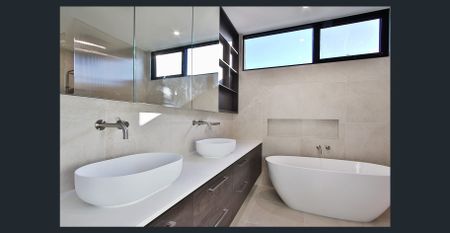 BE IMPRESSED BY STYLE, SPACE & SOPHISTICATION! - Photo 2