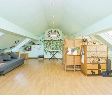 1 bedroom in a flat share to rent - Photo 6