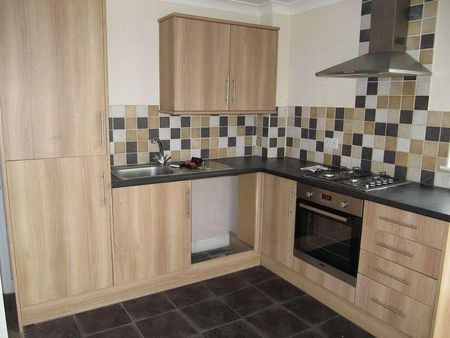 Apartment, Radnor Court, Heath End Road, Nuneaton, CV10 - Photo 3