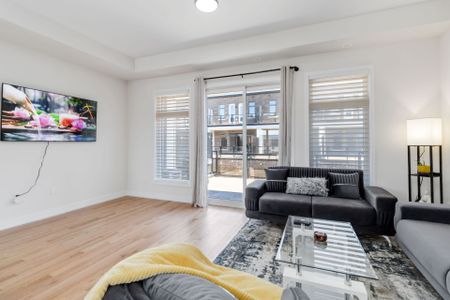 For Lease - 3051 Meadowridge Drive, Oakville, Ontario - Photo 2