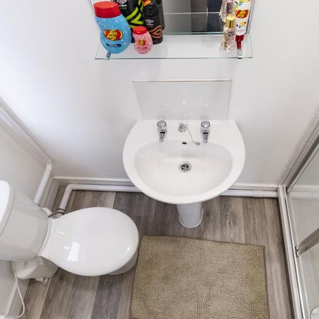 5 bedroom house share to rent - Photo 4