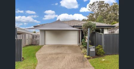 Four bedroom - single storey in quiet street - Photo 2