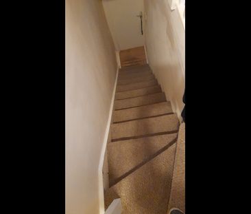3 Bed Flat, London, E11 - Photo 5