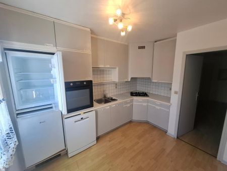Location Appartement 3 pièces 89m² MONT DE MARSAN 40000 - Photo 3