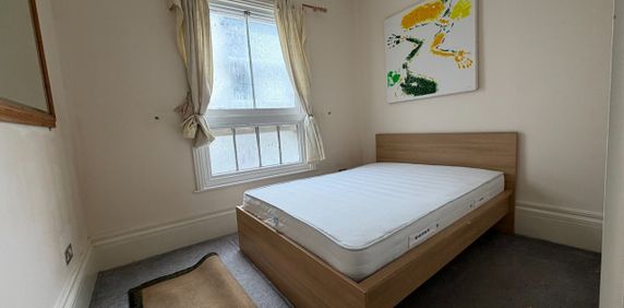 2 Bed Flat, Canute Castle, SO14 - Photo 2